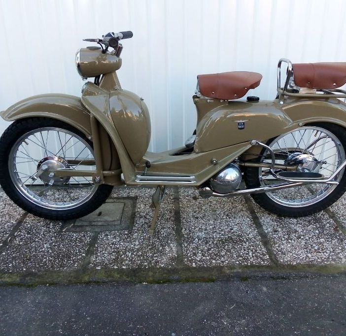 Il prototipo della 125N soprannominata Macchino o anche Cigno 125: progettata da Lino Tonti, venne prodotta a partire dal 1951.
