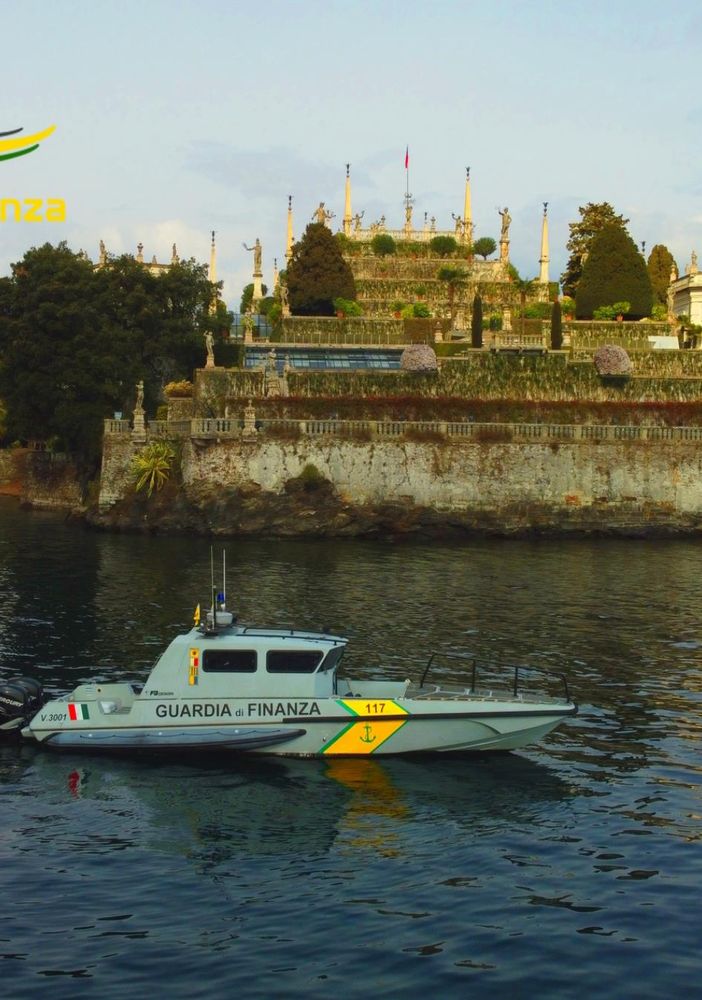 Occupazione demaniale abusiva sul lago Maggiore ed evasione fiscale per 300mila euro: sanzionata una società nautica ad Angera