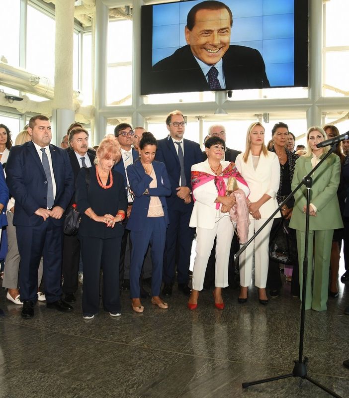 Palazzo Lombardia, il Belvedere intitolato a Silvio Berlusconi
