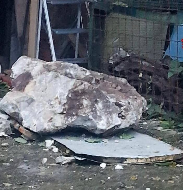 Bisuschio, rocce cadono a valle in serata: evacuate sedici persone