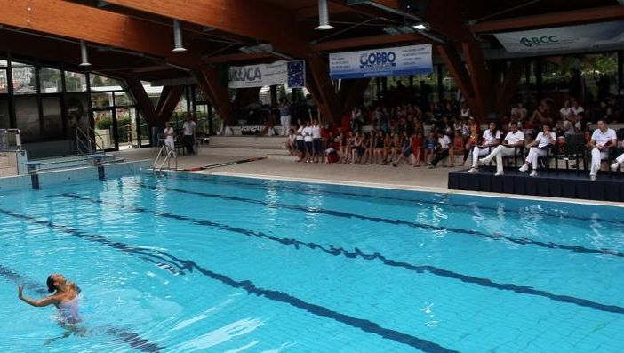 Piscina Manara di Busto. La Cisl: «Collaboratori e maestranze degli anni scorsi lasciati a casa»