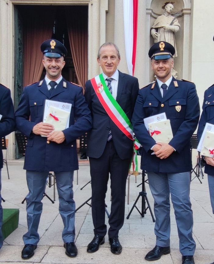 Giornata del Ringraziamento a Busto: premiati quattro agenti della polizia di Stato