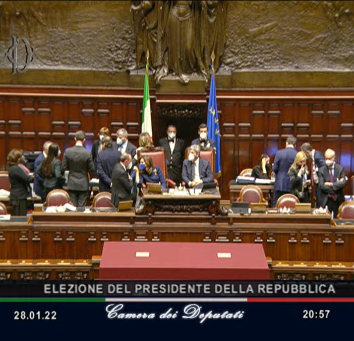 Quirinale, a vuoto anche la sesta votazione. Per Mattarella 336 voti