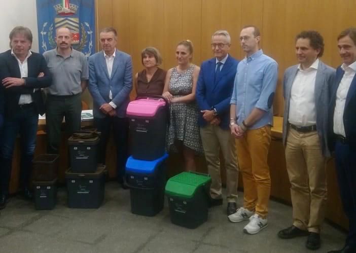 Ecco la &quot;rivoluzione&quot; di Coinger: da settembre cambia la raccolta differenziata e dal 2023 arriva la tariffa puntuale
