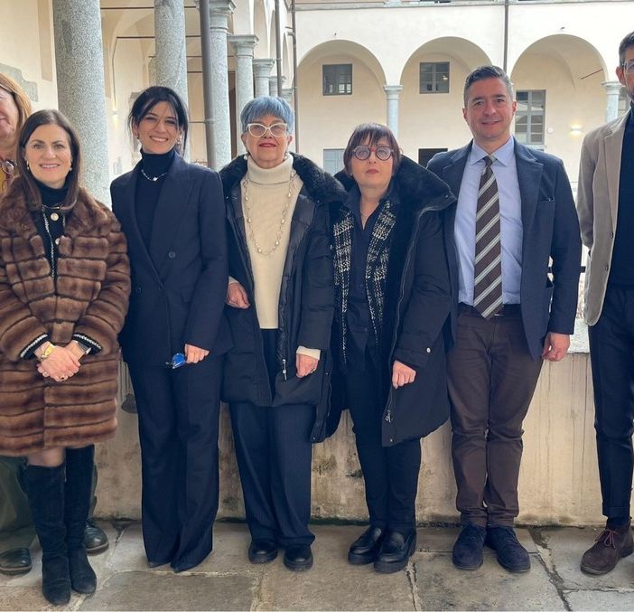 Da sinistra: Chiara Perini, Francesca Ruggieri, Grazia Mannozzi, Maria Trimarchi, Maria Frittitta, Anna Savio, Stefano Marcolini, Umberto Piarulli