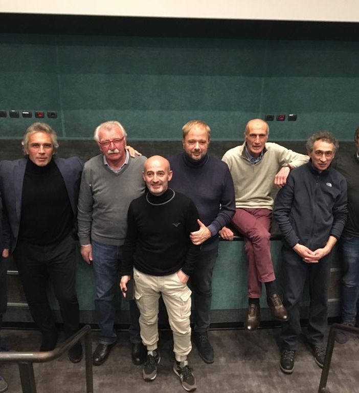 I protagonisti della serata a partire da (primi da sinistra) Beppe Dossena e Luca Pellegrini