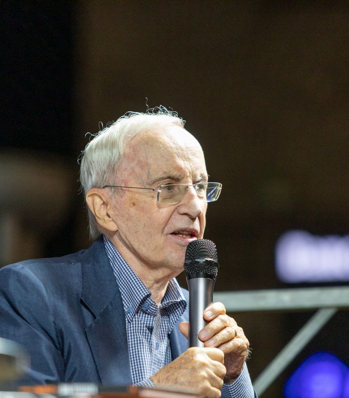 Il grande coach Dan Peterson, uno dei protagonisti della prima edizione di SportivaMente: quest’anno ci saranno altri importanti personaggi a raccontarsi sul palco del festival