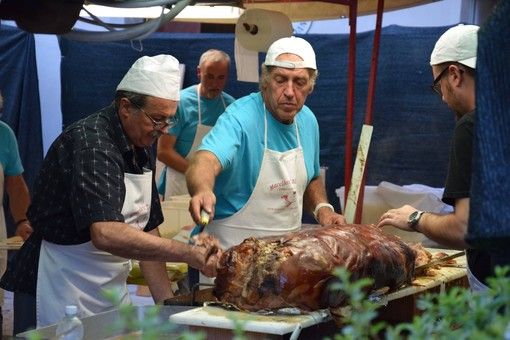 A Farigliano (CN) conto alla rovescia per la &quot;Festa del Bôn Vin&quot;, tra enogastronomia, sfide secolari e tanto divertimento