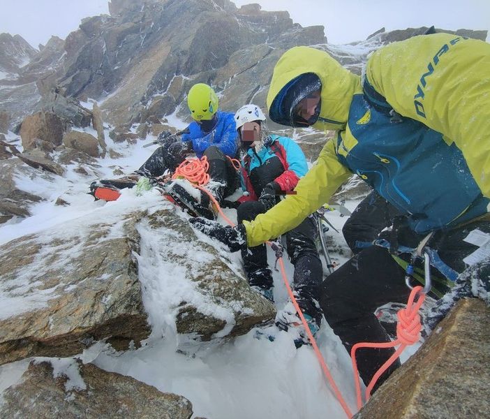 Alpinisti bloccati a oltre quattromila metri sul Monte Rosa: salvati dal Soccorso Alpino