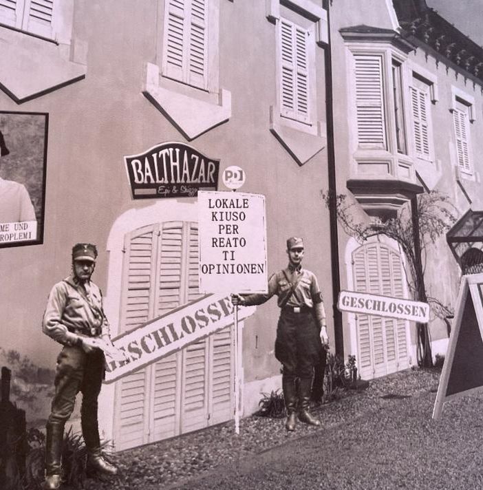 Il bar di Villa Mirabello tappezzato di cartelli contro l'amministrazione, Lega: «Dov'è la progettualità per Varese?»