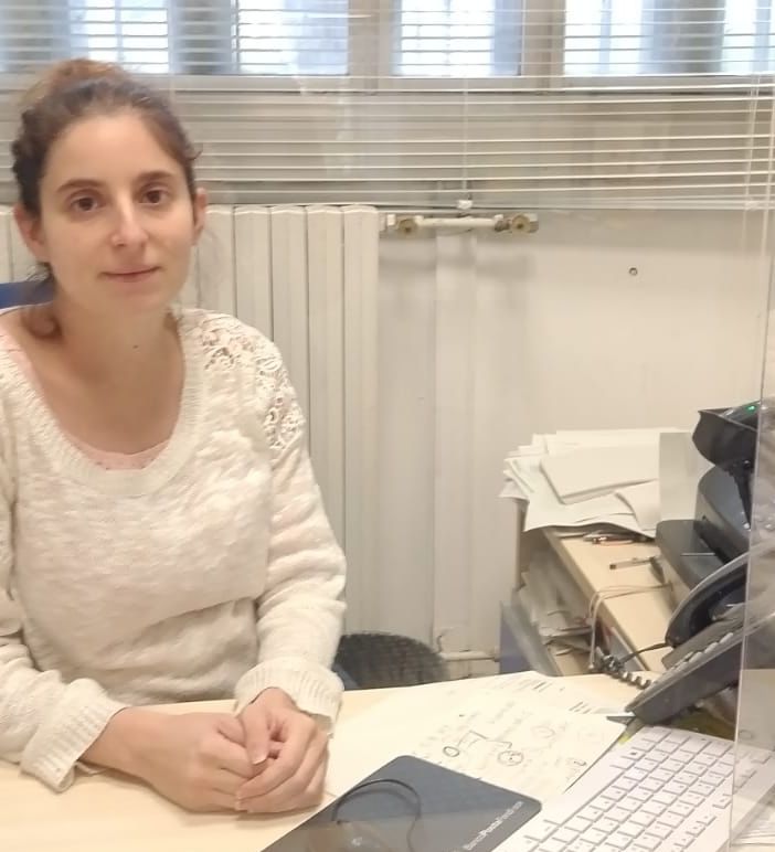 Assunta alle Poste al quinto mese di gravidanza. Dal Varesotto una bella storia di inclusione