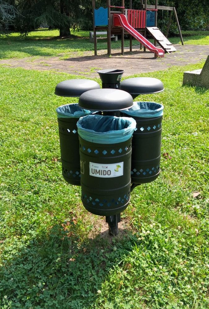 L'associazione Artemide dona un defibrillatore alla Prefettura di Varese