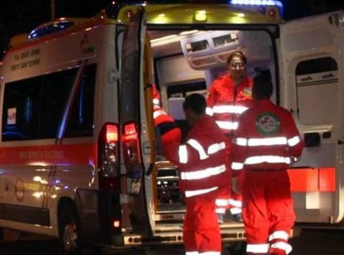 Notte alcolica e violenta in provincia: diversi gli interventi