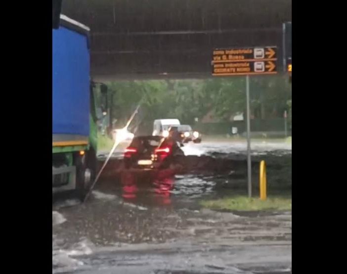 Sottopassi allagati a Gallarate (foto da NaturalMeteo)