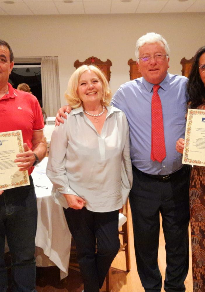 Racconti di lotta alla malattia e festa per i Giacomini d’oro ai volontari nella serata di Fondazione Giacomo Ascoli