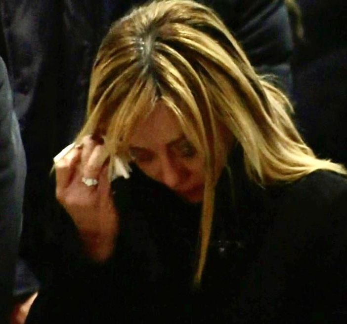Giorgia Meloni: «Nessuno faceva gioco di squadra come Maroni». Salvini: «Anche il sole lo saluta». Giorgetti ricorda Bobo in silenzio