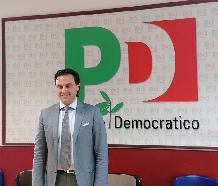 La segreteria provinciale del Pd di Varese: «Fontana inizi a lavorare seriamente per la Lombardia o si dimetta»