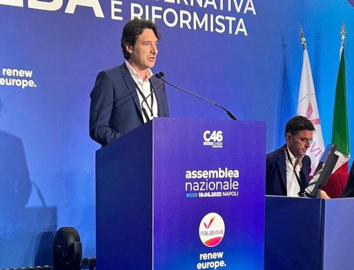 Licata (Italia Viva), fuga dei sanitari in Svizzera: «Dal nuovo accordo fiscale possibili incentivi per infermieri e medici che lavorano in aree di confine, Regione apra un confronto»