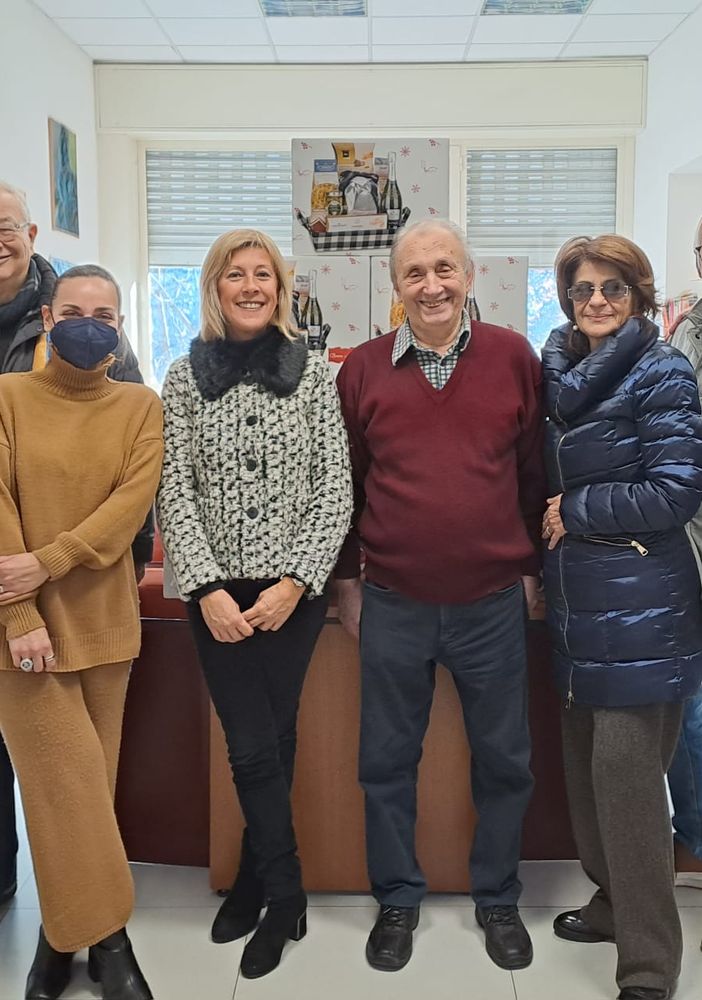 Venti pacchi dono per le famiglie castellanzesi in difficoltà dai lions di Castellanza-Malpensa