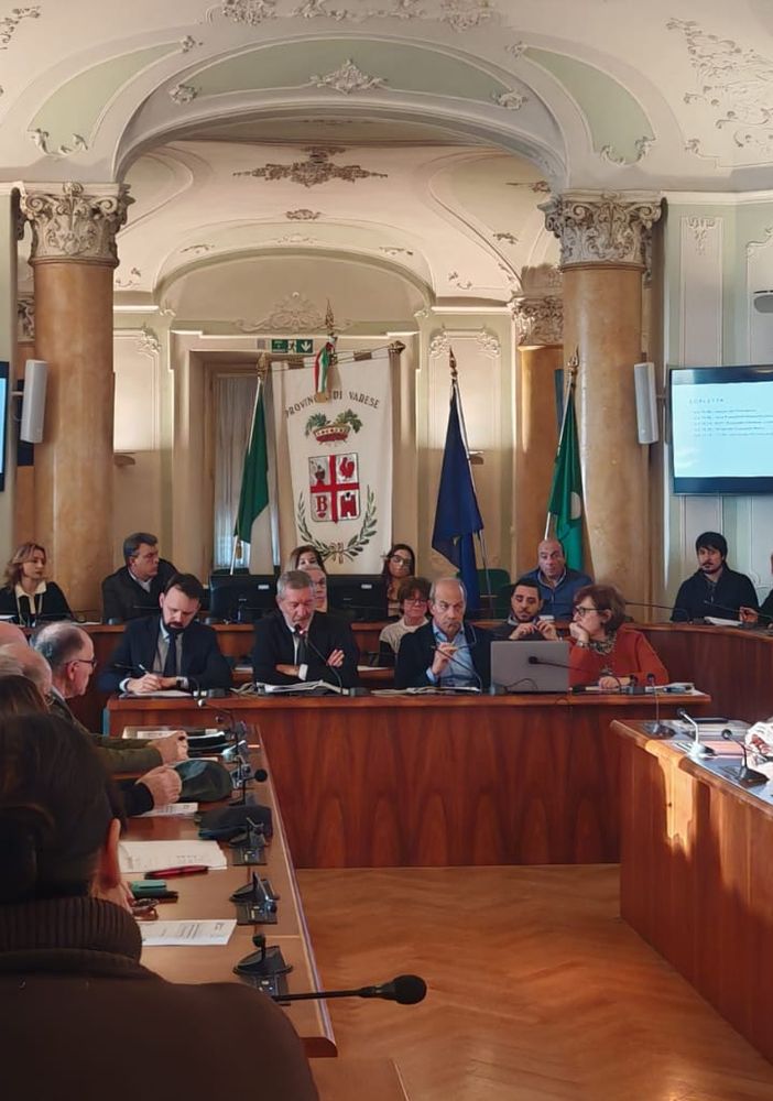 Incontro tra Provincia di Varese e Dirigenti scolastici: focus su edilizia, formazione e servizi per le scuole