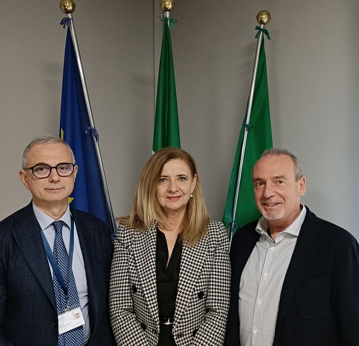 Salvatore Gioia, direttore generale Ats Insubria, Annalisa Donadini, direttore Medicina Preventiva nelle Comunità, e Giuseppe Catanoso, direttore sanitario