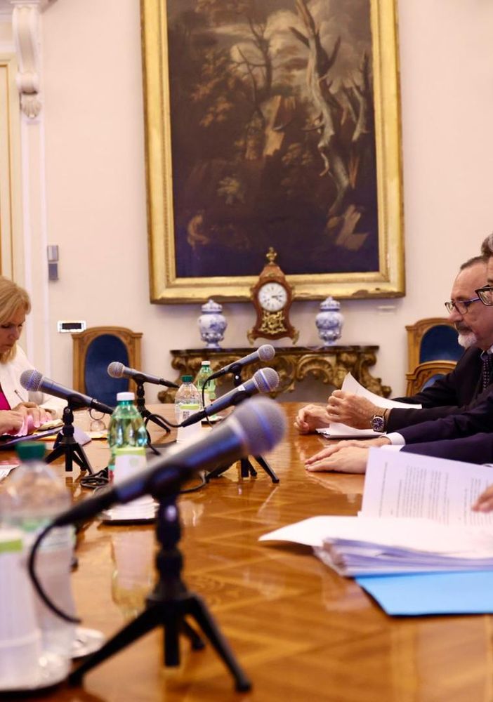 Frontalieri, ok accordo Mef-sindacati