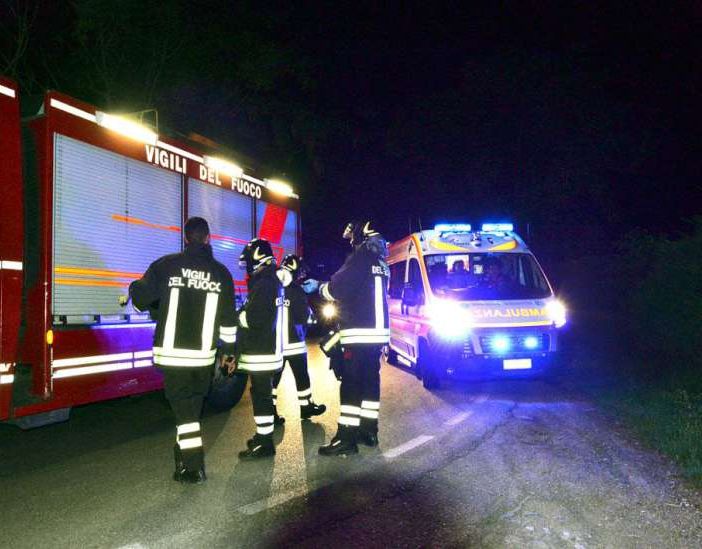 Sommozzatore soccorso nella acque del lago Maggiore a Castelveccana