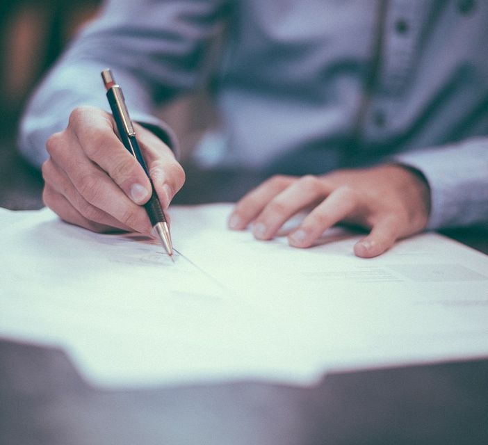 Mercato del lavoro in Lombardia, cresce il numero degli occupati e quello dei contratti a termine