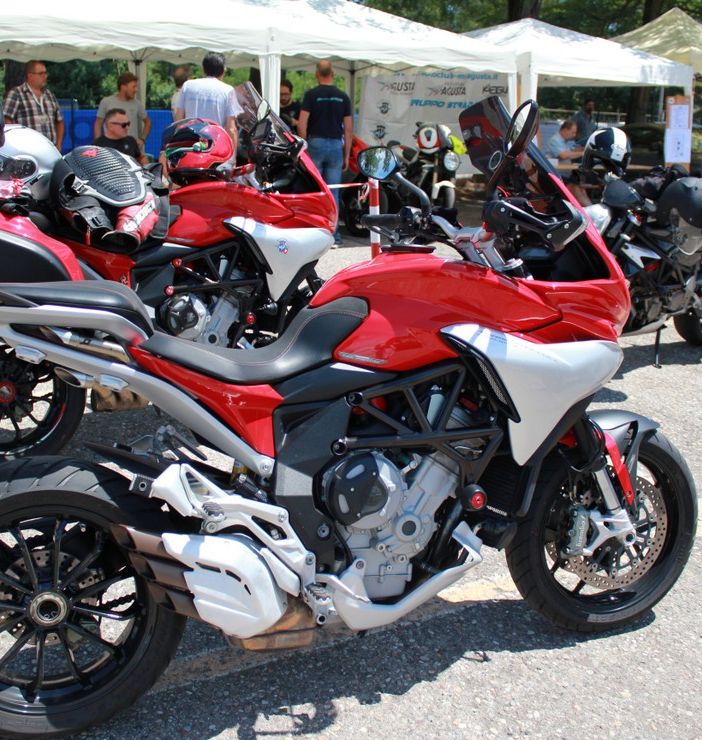Revival MV Agusta. A Cascina Costa il raduno della storia del motociclismo