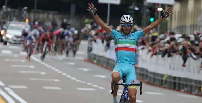 Nibali vince la Tre Valli del 2015, quella che era partita proprio da Busto