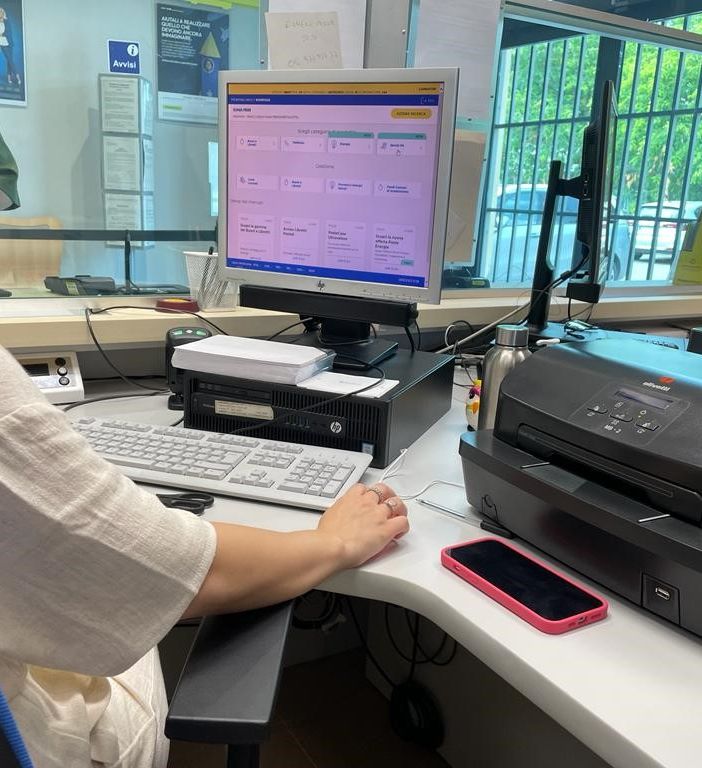 Al via i servizi digitali a Besano, primo ufficio postale della provincia di Varese