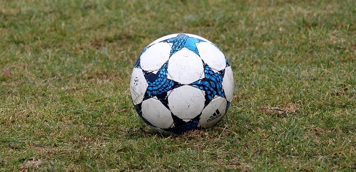 Interviene per dividere dei genitori che litigano per la partita di calcio dei figli, allenatore di Seregno perde un rene