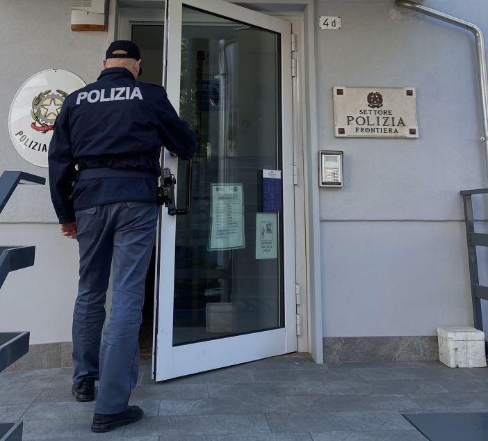 Colpo allo spaccio nei boschi dell'alto Varesotto: sgominata una banda di pusher
