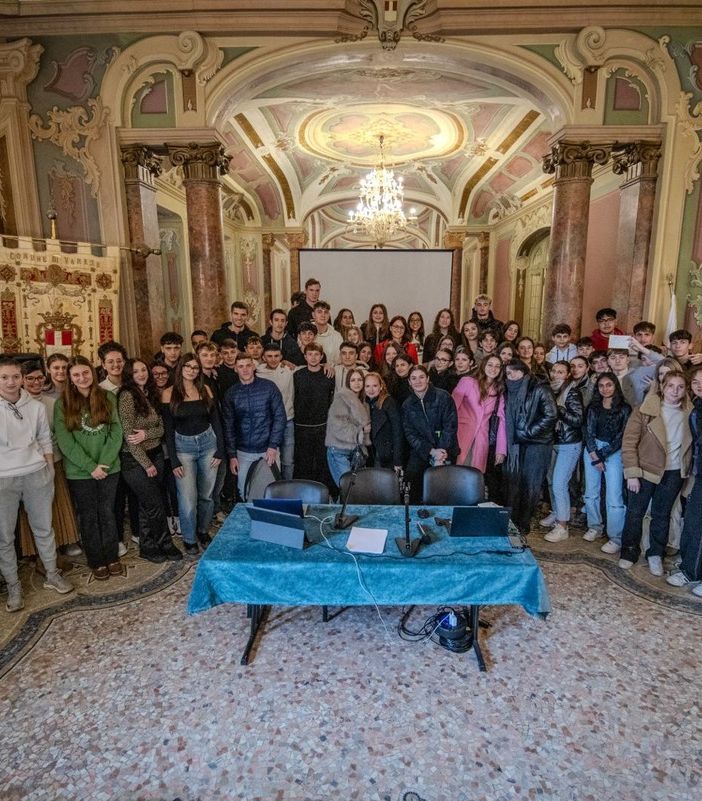 Premiate tre classi di Itet Varese e Isis Valceresio al concorso &quot;Morselli per le scuole&quot;