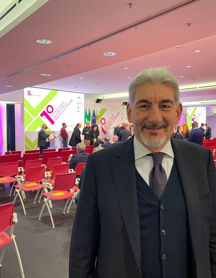 L'assessore regionale Raffaele Cattaneo all'&quot;Italia delle Regioni&quot;