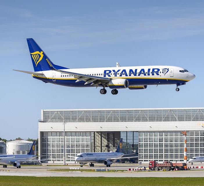 In arrivo un'altra giornata di passione per chi deve viaggiare in aereo: domenica sciopero di quattro ore