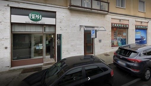 La filiale Bpm di Sumirago (foto da Google)