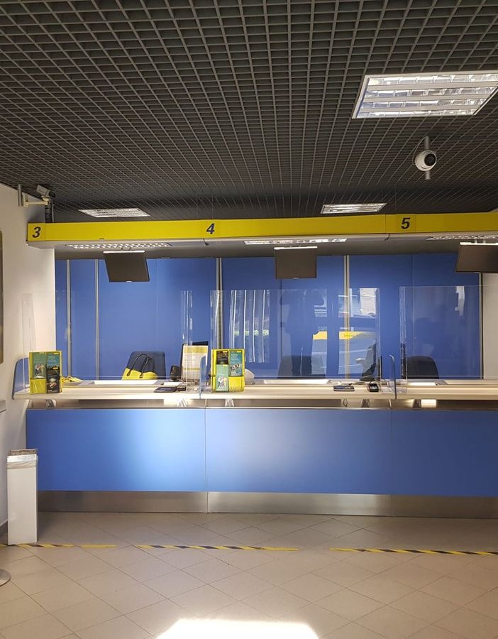 Poste Italiane, si illumina e riapre l'ufficio di Samarate