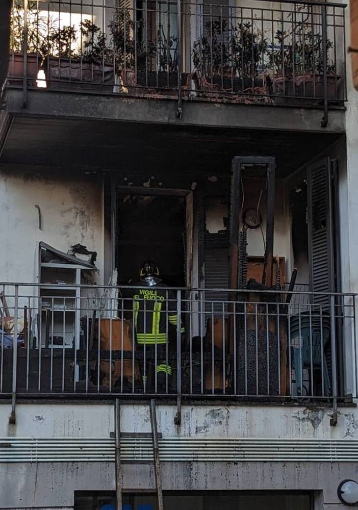 Non ce l'ha fatta Matteo Ruggiero, l'81enne vittima dell'incendio di Saronno