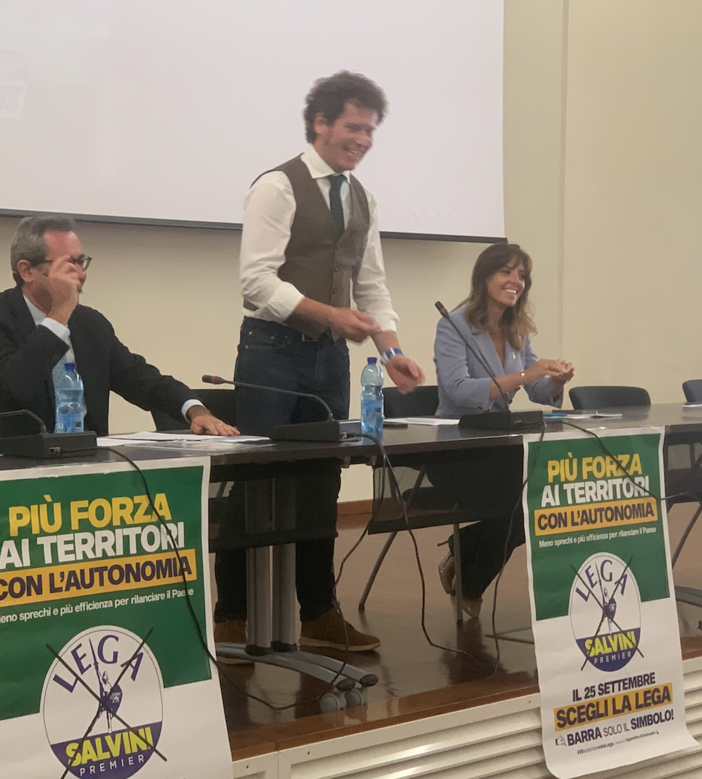 VIDEO - Malpensa porto franco, meno tasse nei comuni frontalieri e flat tax: le richieste-ricette della Lega per il Varesotto