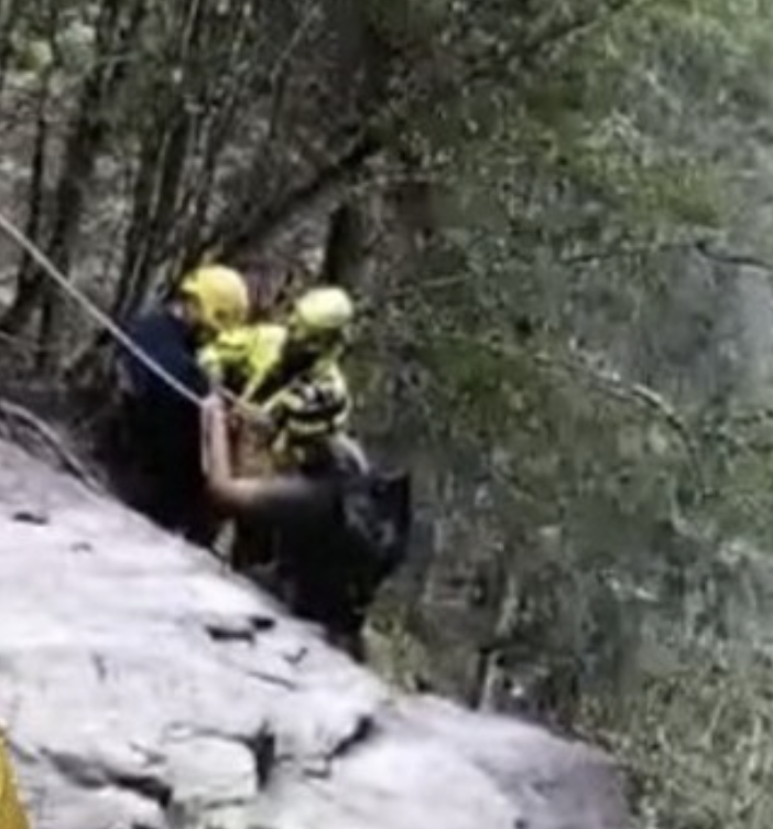 Valsesia, due cercatori di funghi del Varesotto dispersi nei boschi: salvati dopo ore di ricerche