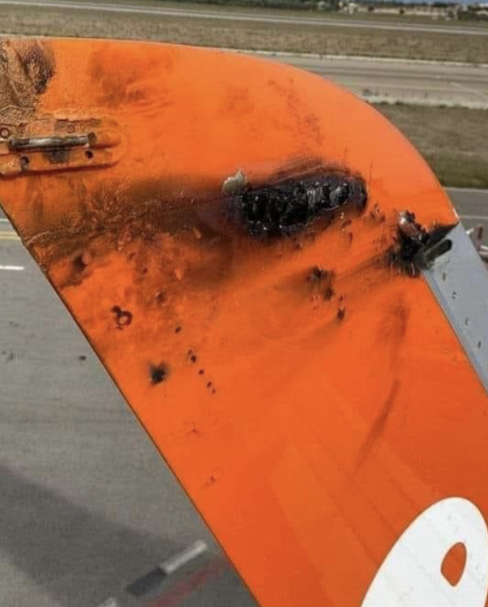 Aereo colpito da un fulmine: paura su un volo partito da Malpensa e diretto a Napoli