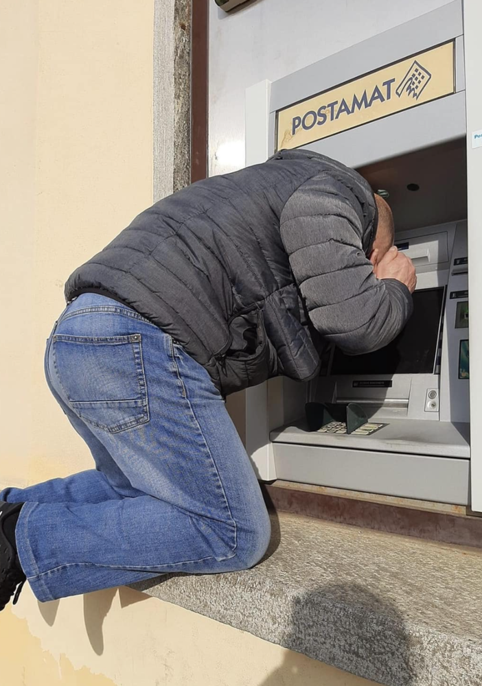 Arriva l'estate, schermi ATM illeggibili: «Problema annoso, risolviamolo»