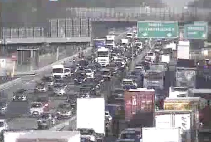 Traffico e code anche questa mattina in Autolaghi (foto da webcam di Autostrade per l'Italia)
