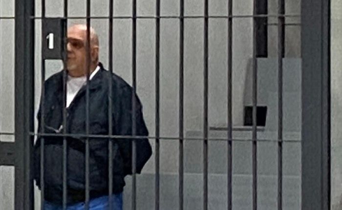 Sergio Domenichini in aula (foto tratta da Luinonotizie.it)