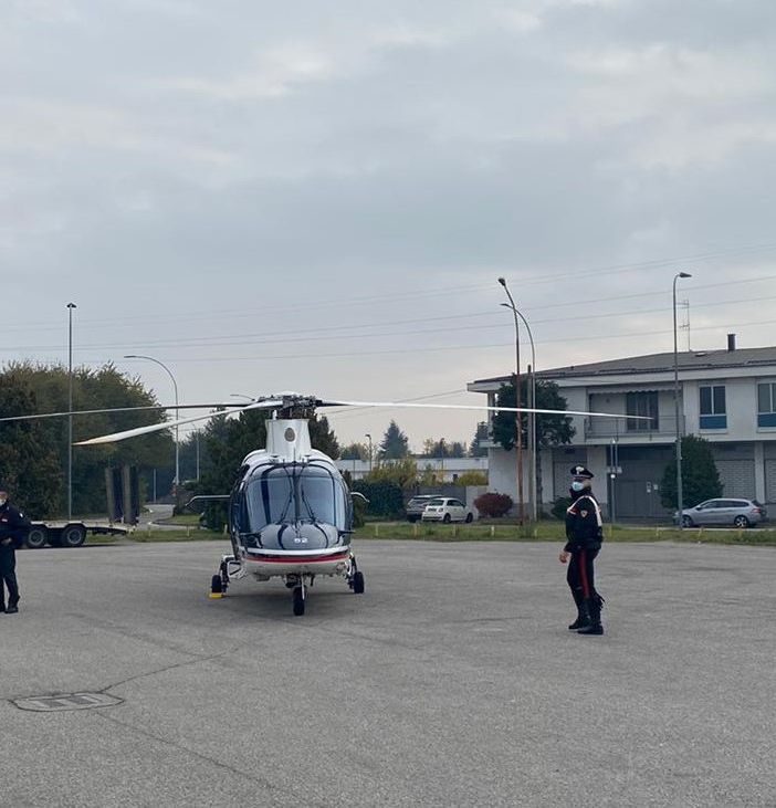 Busto Arsizio, Olgiate Olona e Castellanza sorvegliate speciali con l'elicottero dell'Arma