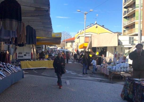 Sesto Calende, il referendum sul mercato settimanale finisce in un nulla di fatto: quorum non raggiunto