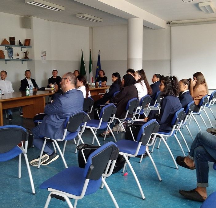 Federalberghi e Agenzia Formativa mettono insieme le forze e si confrontano coi neo-diplomati del settore