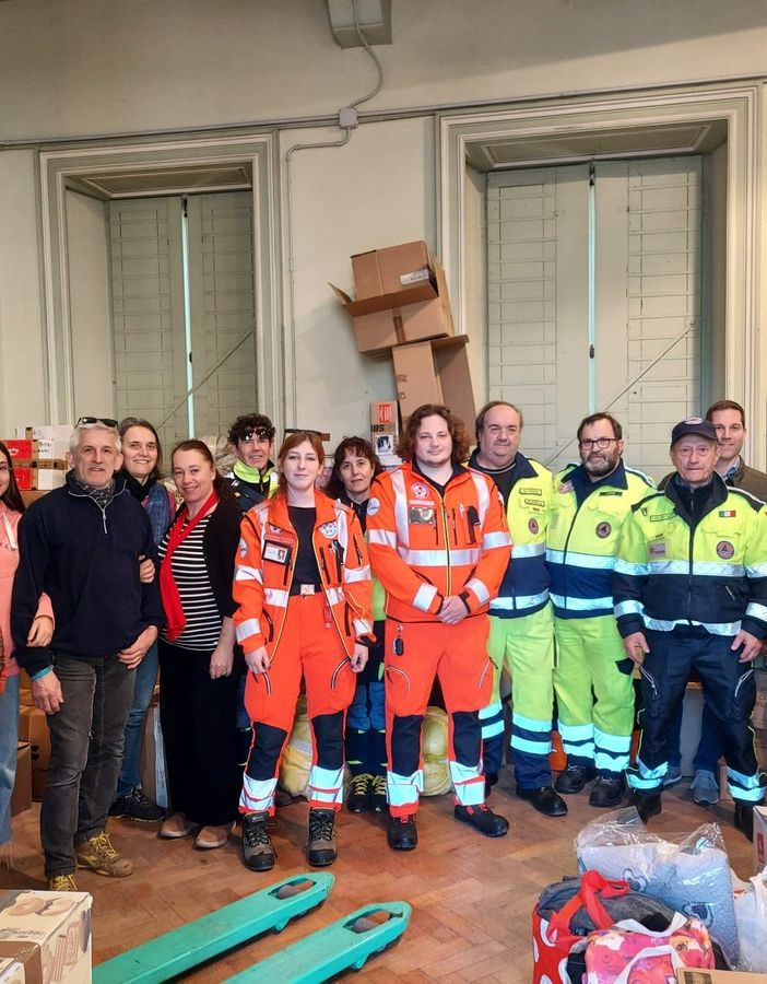 VIDEO E FOTO. E' Ternate la capitale provinciale della solidarietà per l'Ucraina: serve un Tir per portare tutti gli aiuti raccolti