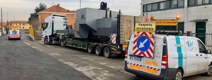 Passaggio di trasporti eccezionali sull'Autostrada dei Laghi, chiuso il nodo con la A4